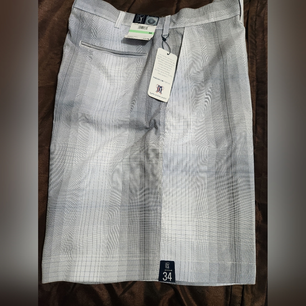 NWT PGA Tour Men's Gray & White Shorts, Size 34 - Picture 1 of 4